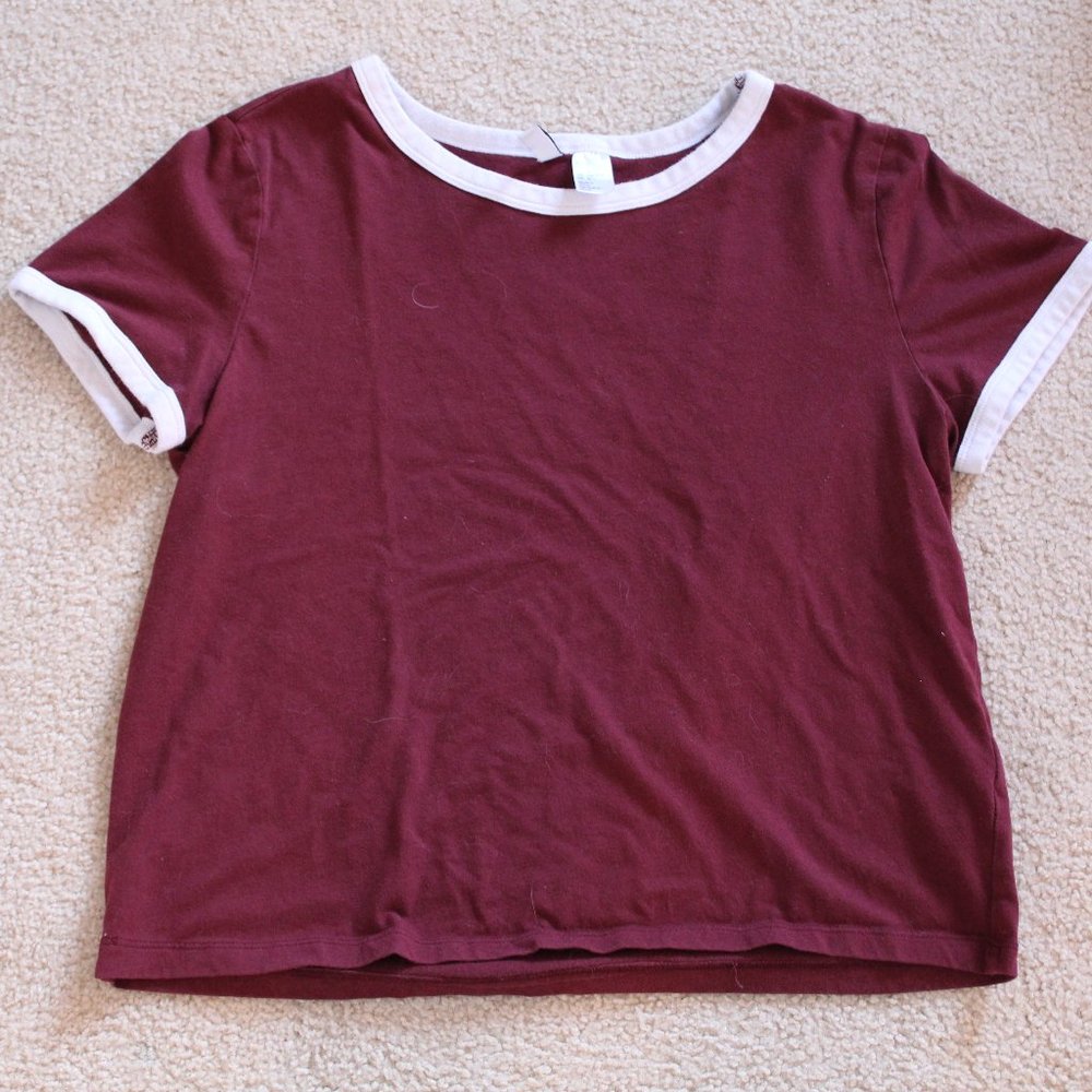 Kids maroon t-shirts